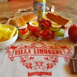 Limonade, Guest house