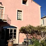 Limonade, Casa de hóspedes