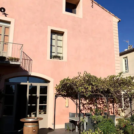 Limonade, Guest house